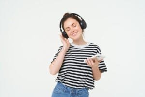 pilih headet atau earphone untuk pendengaran