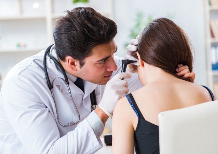 Alat Bantu Dengar yang Mirip Aksesori Fashion